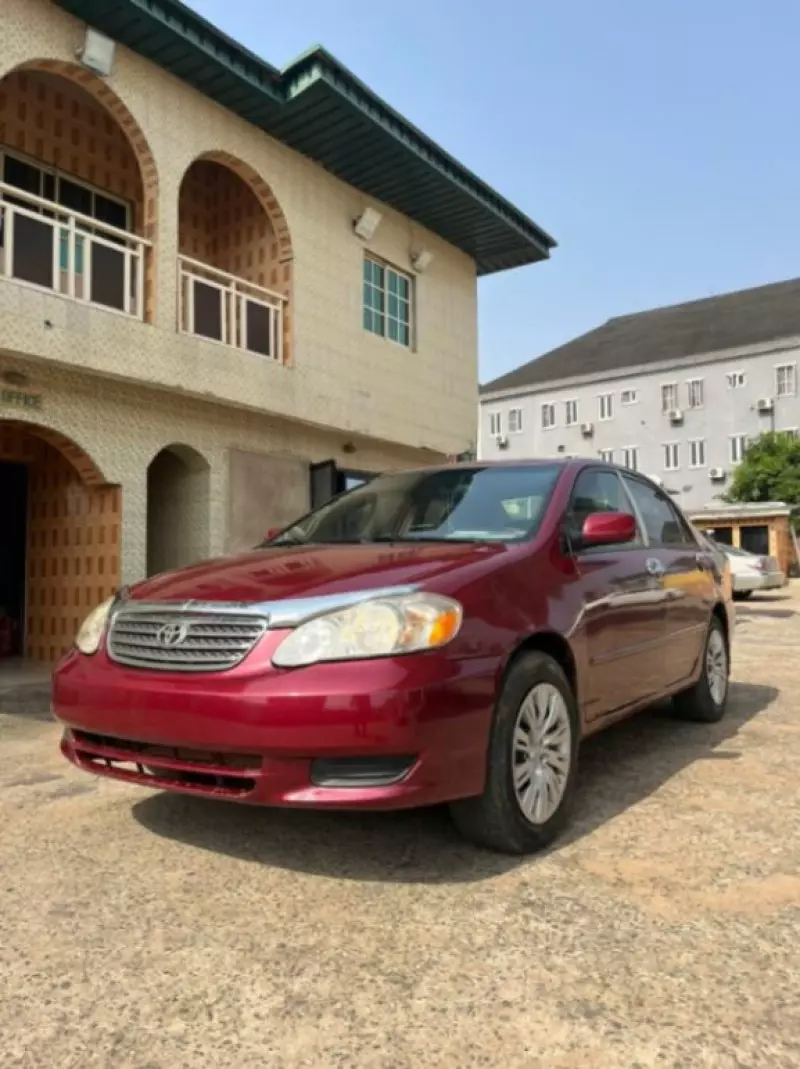 Toyota Corolla   - 2008
