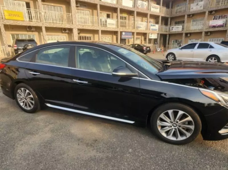 Hyundai Sonata   - 2015