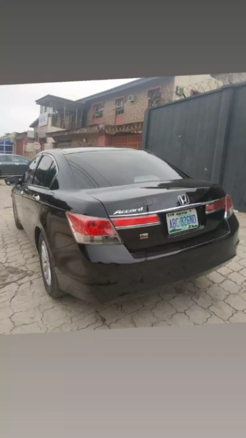 Honda Accord   - 2012