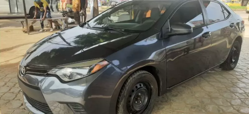 Toyota Corolla Hybrid    - 2016