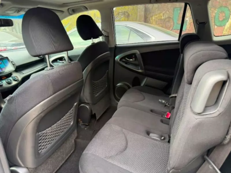 TOYOTA RAV 4   - 2012