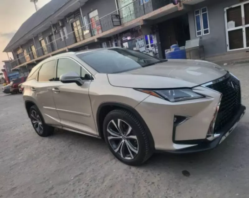 Lexus RX   - 2018