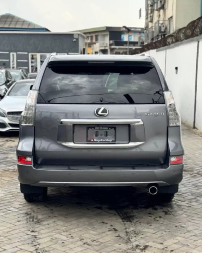Lexus GX 460   - 2023