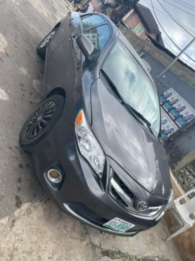 TOYOTA Corolla   - 2012