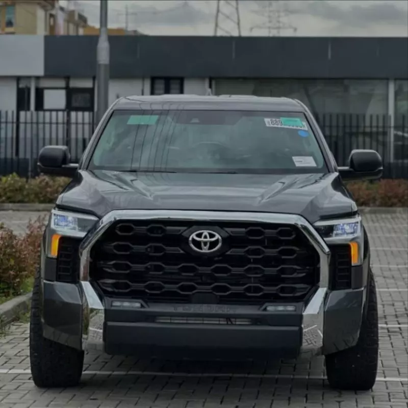 Toyota Tundra   - 2024