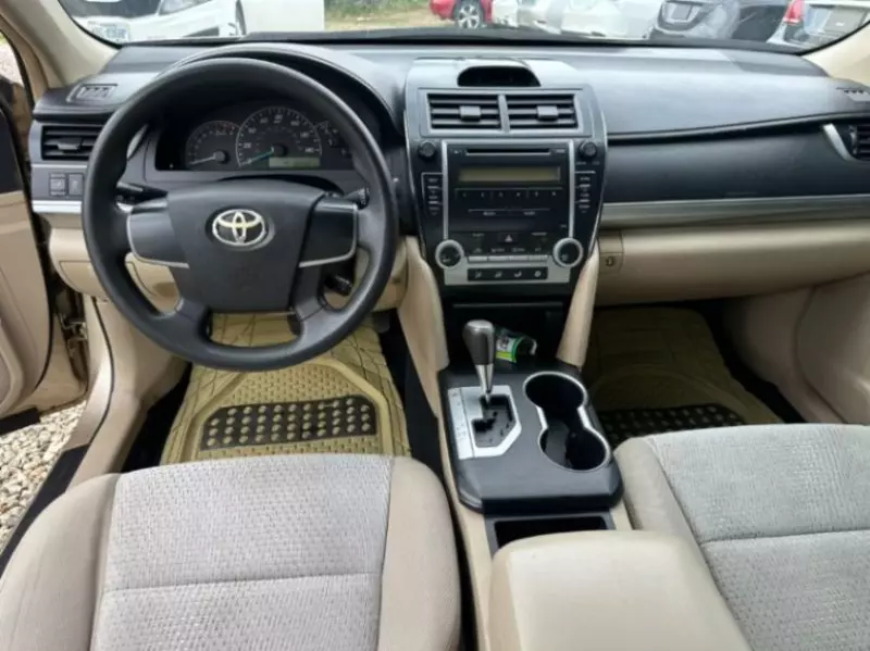 TOYOTA Camry   - 2012