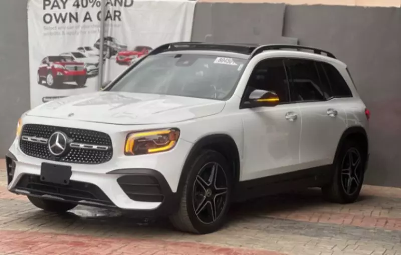 Mercedes-Benz GLB 250   - 2022