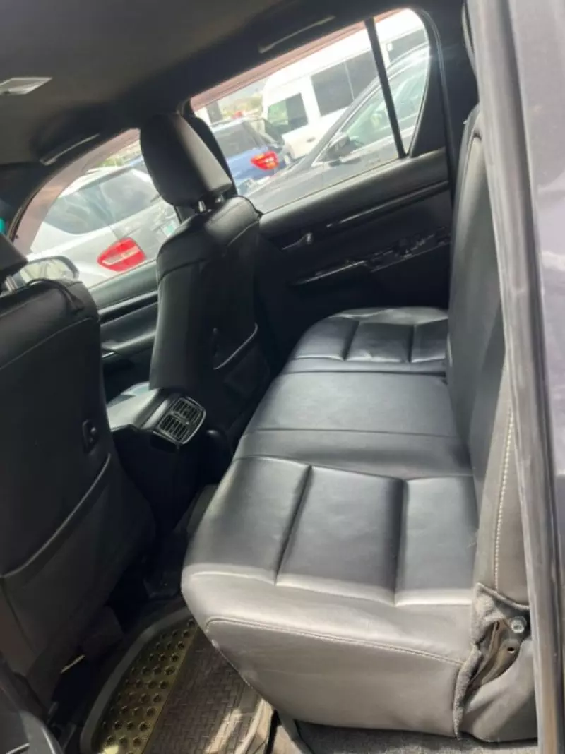 Toyota Hilux   - 2018