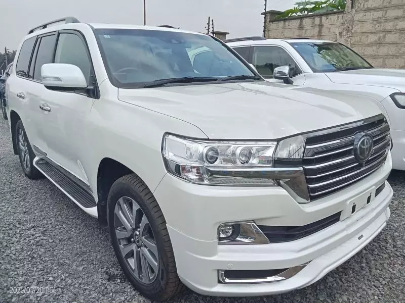 TOYOTA Landcruiser ZX   - 2019