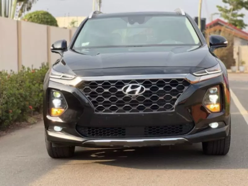 Hyundai Santa Fe   - 2020