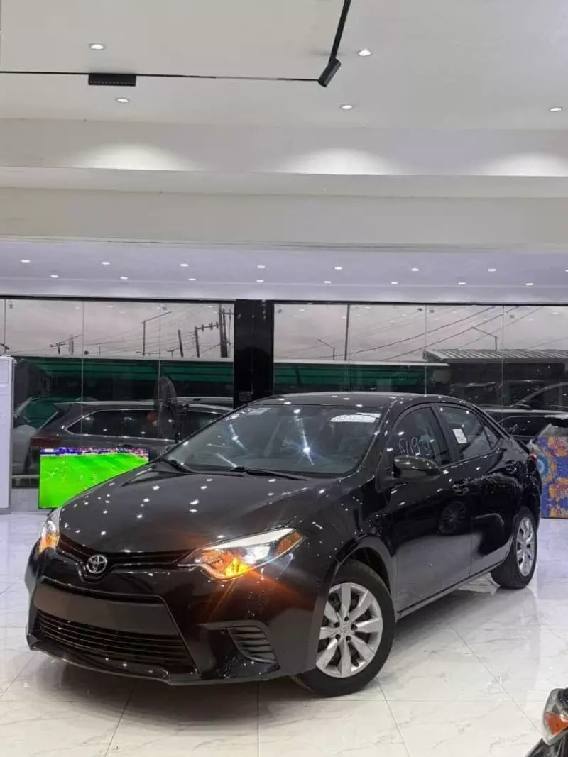 Toyota Corolla   - 2016