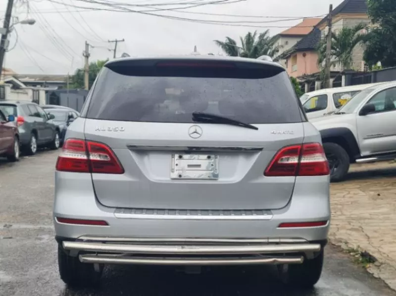 Mercedes-Benz ML 350   - 2013