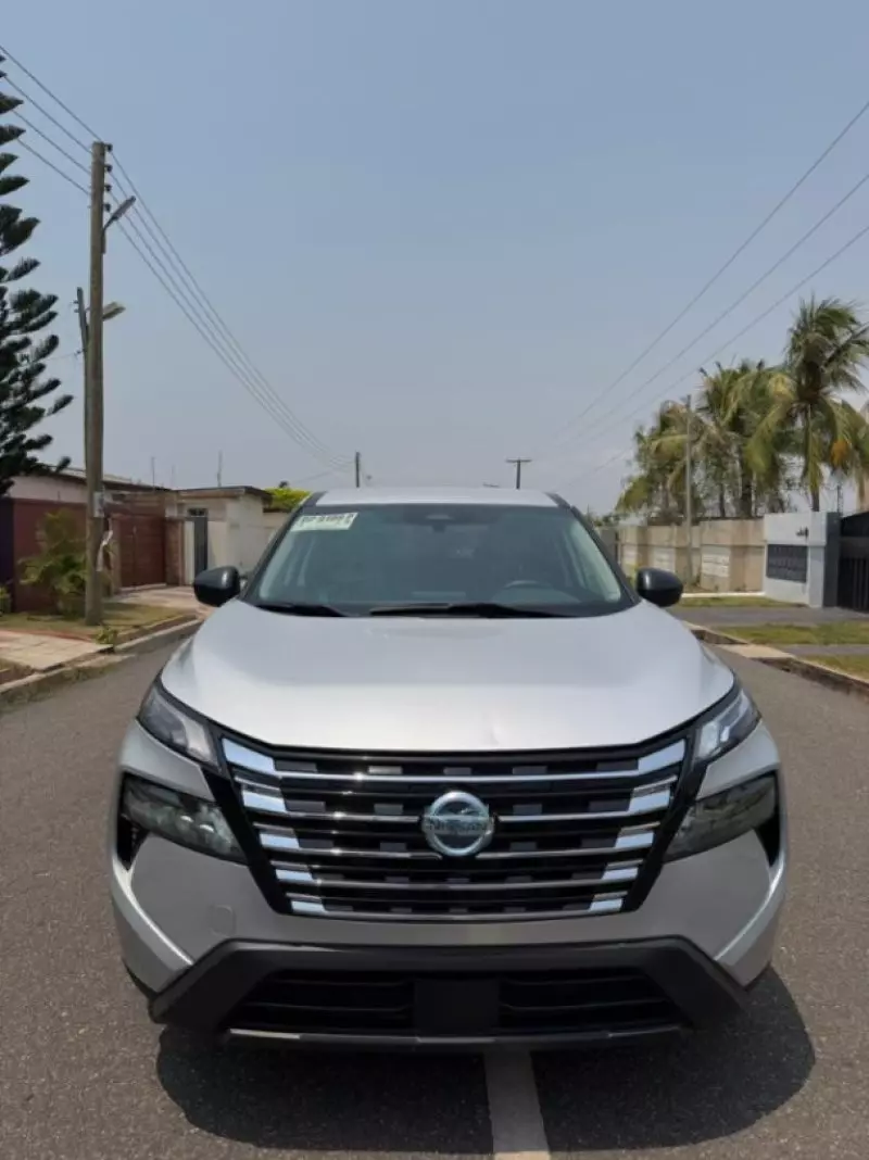 Nissan Rogue   - 2024