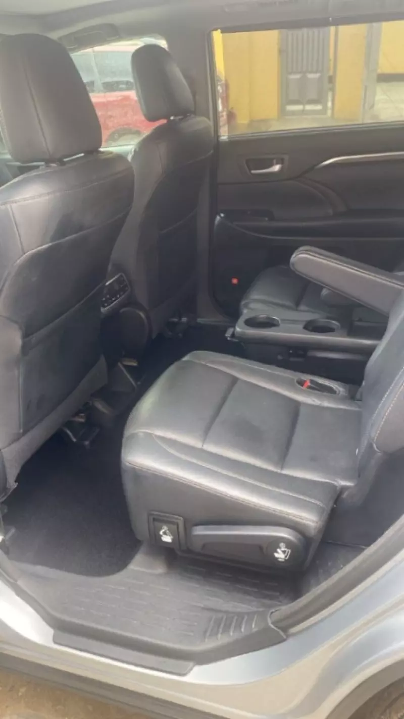 TOYOTA Highlander - 2015