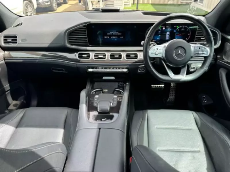 Mercedes-Benz GLE 300   - 2022