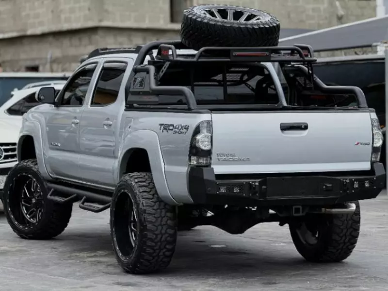 Toyota Tacoma   - 2012