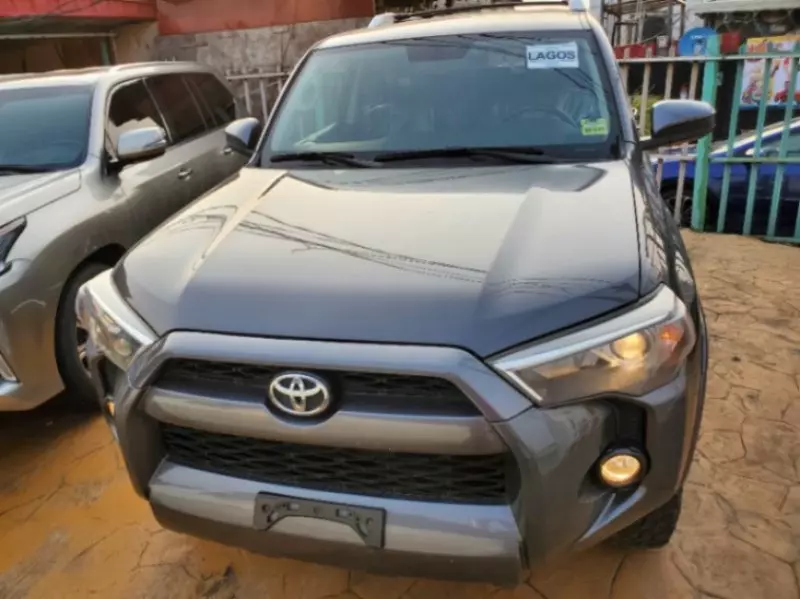 TOYOTA 4Runner   - 2015