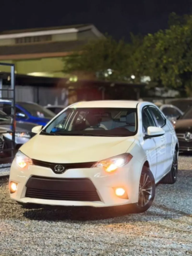 Toyota Corolla   - 2016