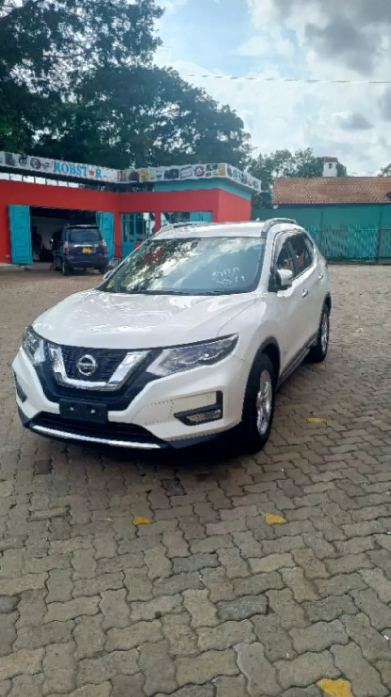 Nissan X-Trail   - 2018
