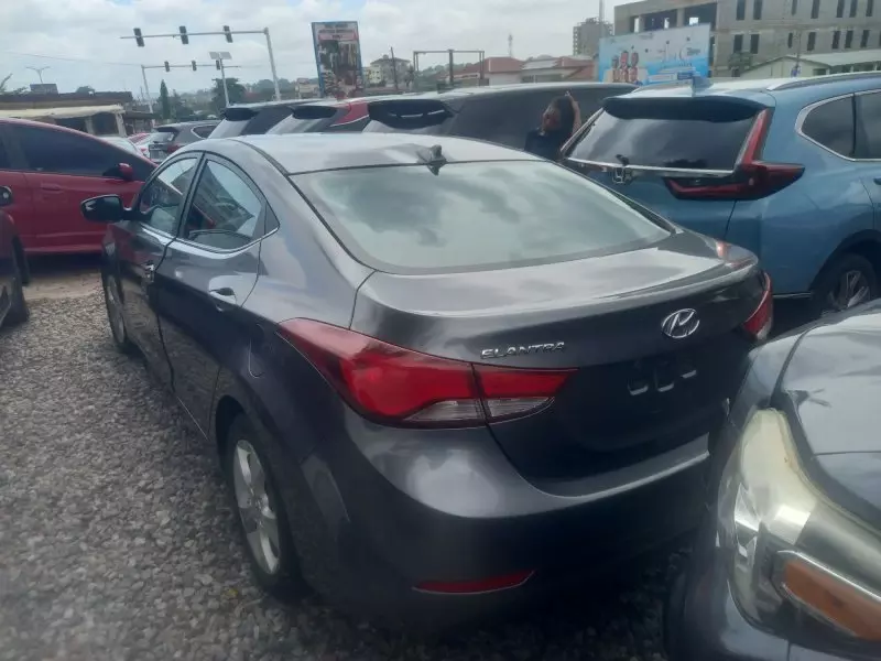 Hyundai Elantra   - 2016