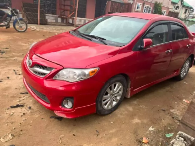 TOYOTA Corolla   - 2010