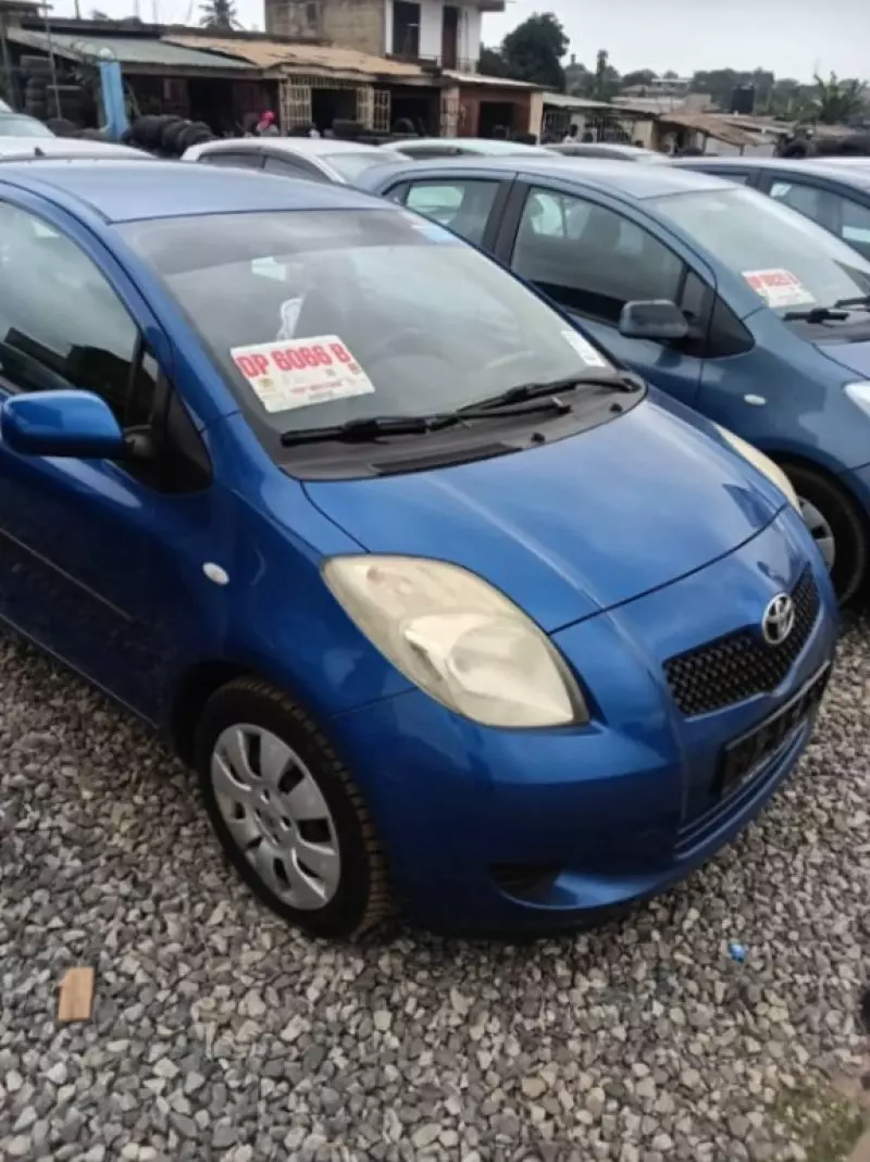 Toyota Yaris   - 2010