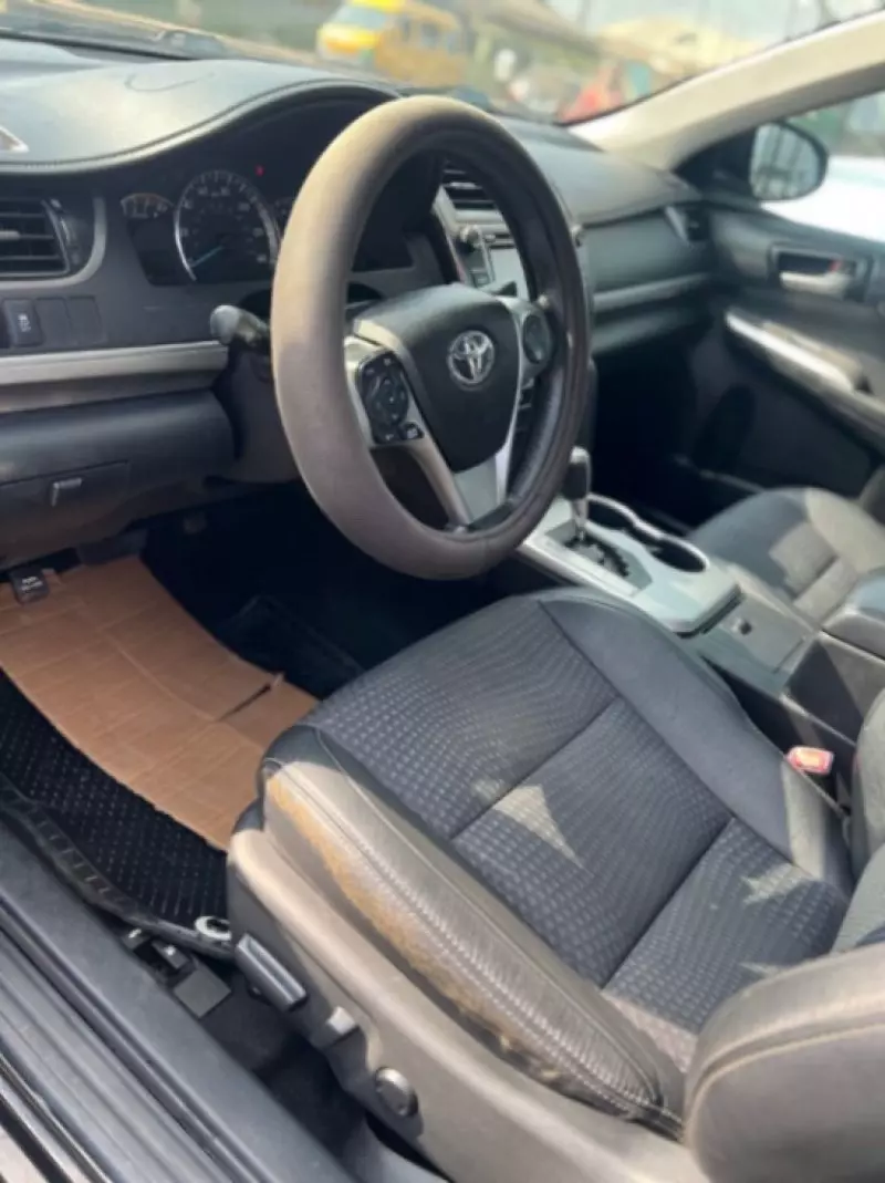 Toyota Camry   - 2014