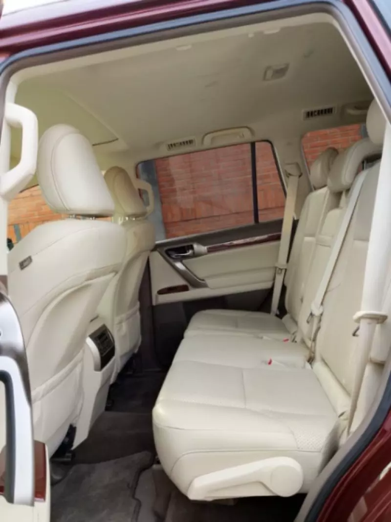 Lexus GX 460   - 2012