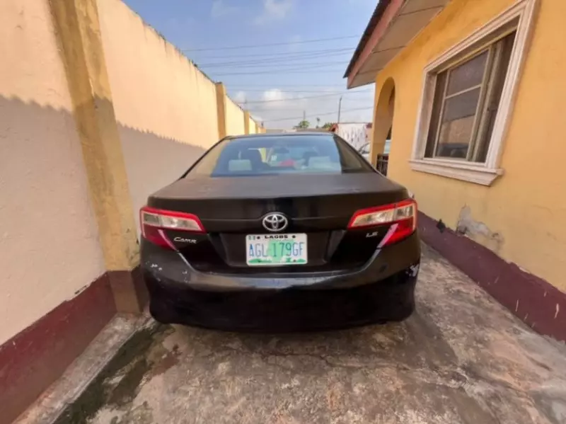 TOYOTA Camry   - 2012