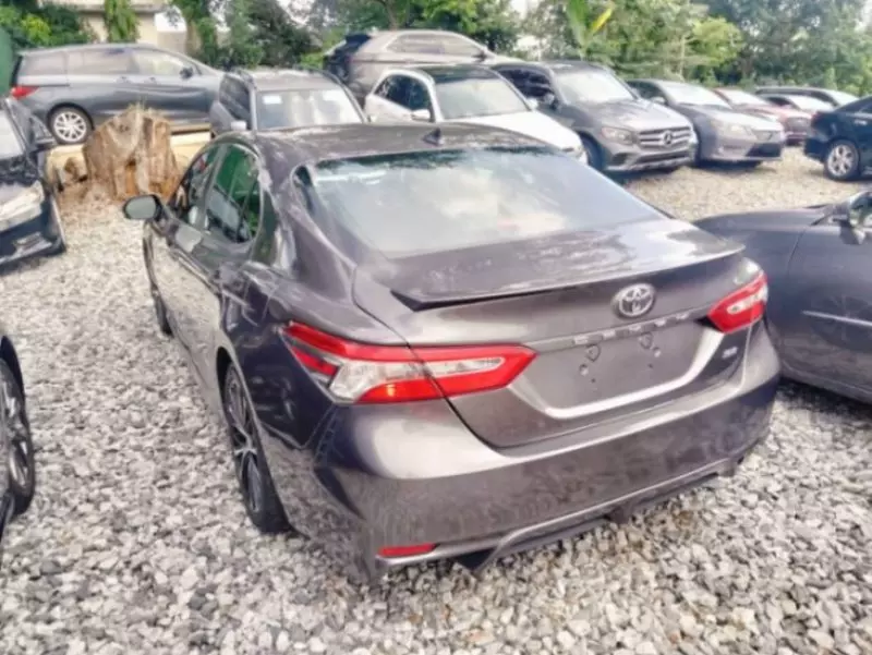 TOYOTA Camry   - 2020