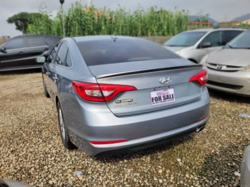 Hyundai Sonata   - 2015