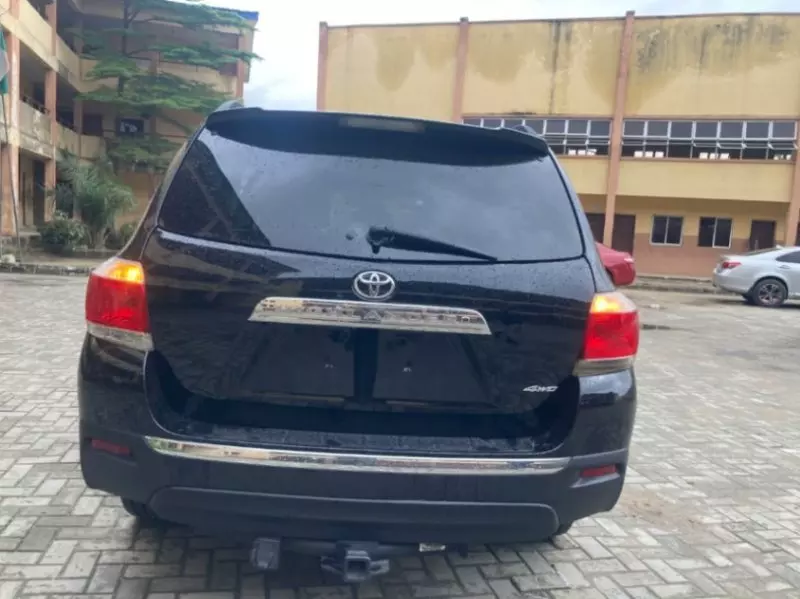 TOYOTA Highlander - 2013