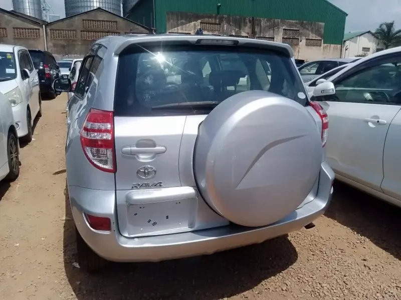 Toyota RAV 4   - 2012