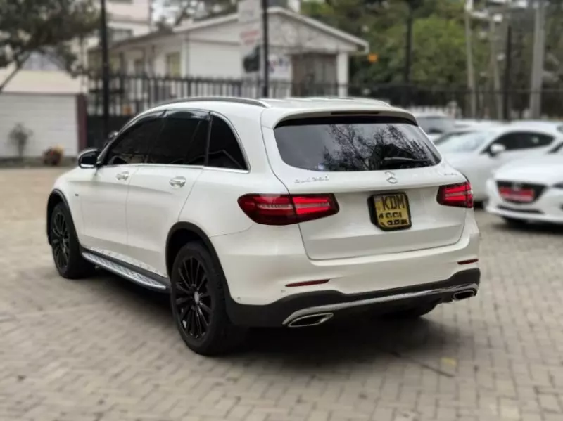 Mercedes-Benz GLC 250   - 2016