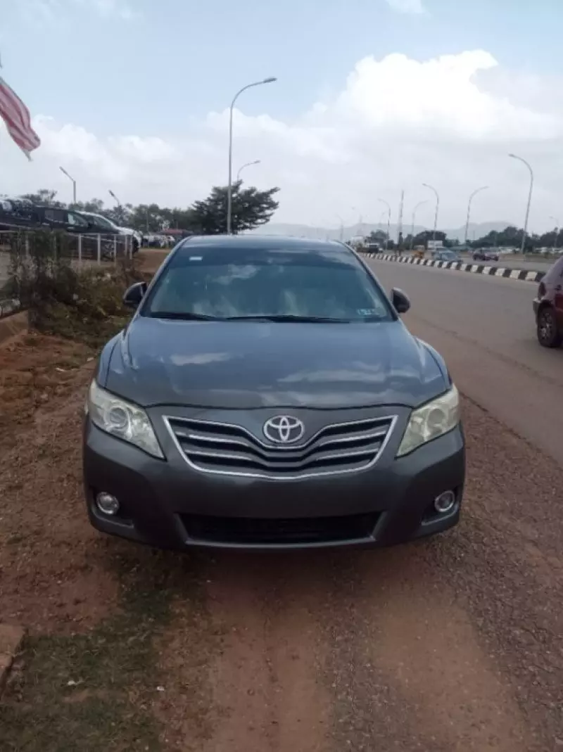 TOYOTA camry - 2009