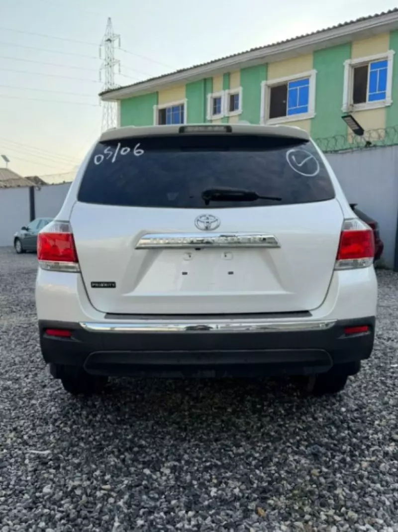 TOYOTA Highlander - 2012