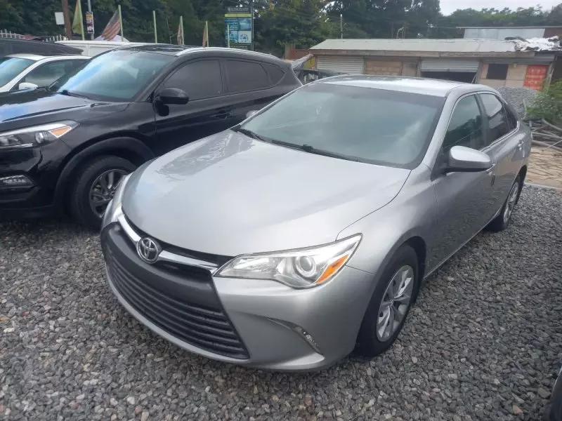 Toyota Camry   - 2017