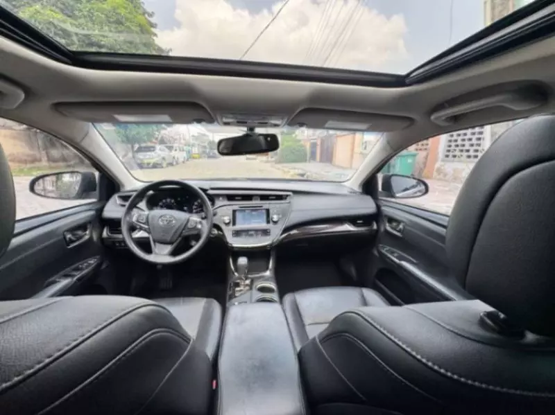 Toyota Avalon   - 2015