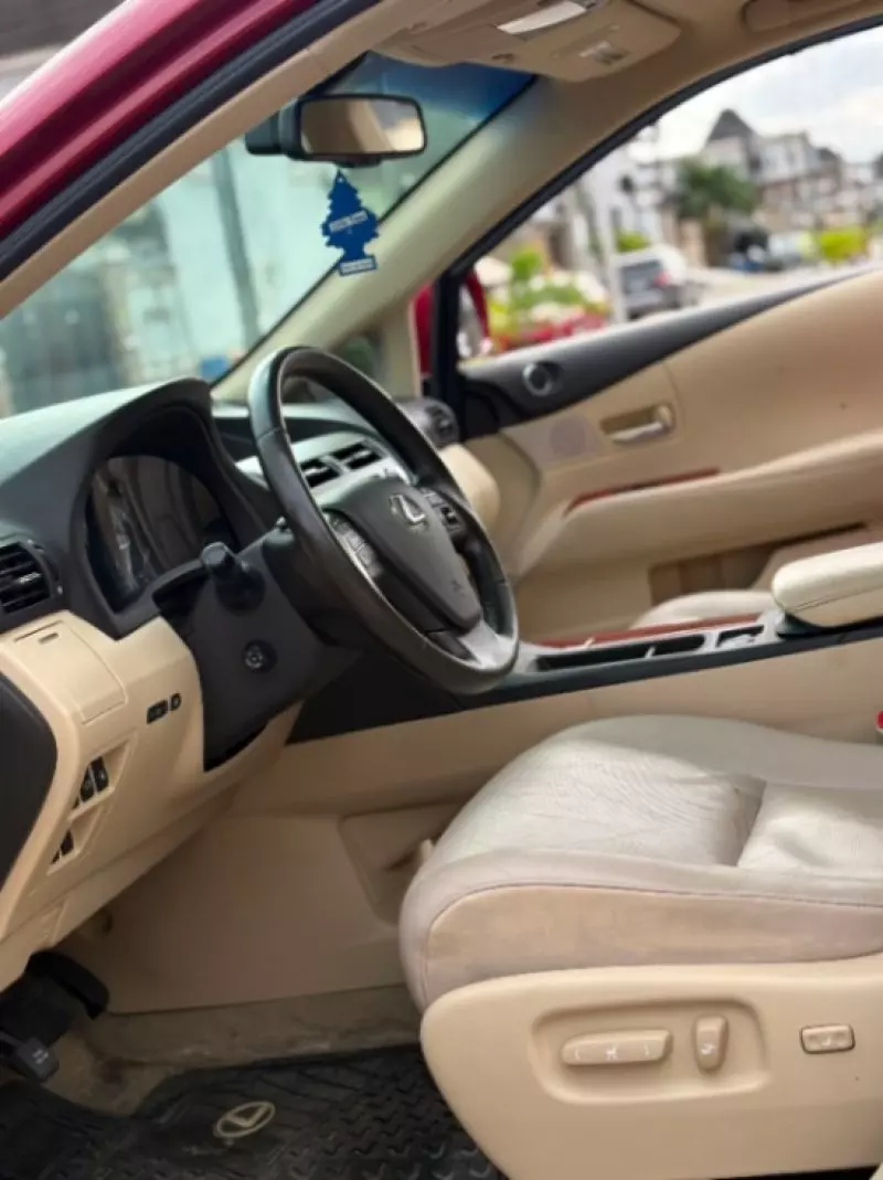 Lexus RX 350   - 2010
