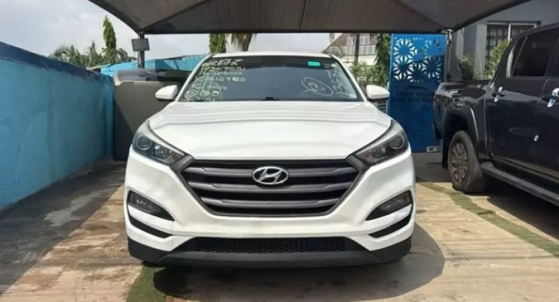 Hyundai Tucson   - 2016