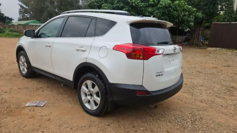 Toyota RAV 4   - 2014