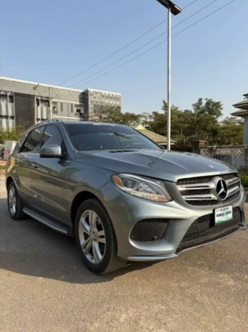 Mercedes-Benz ML 350   - 2012