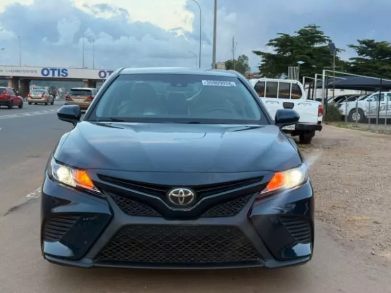 TOYOTA Camry   - 2018