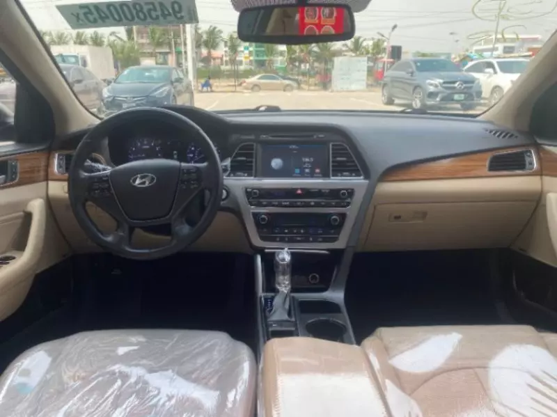 Hyundai Sonata - 2015