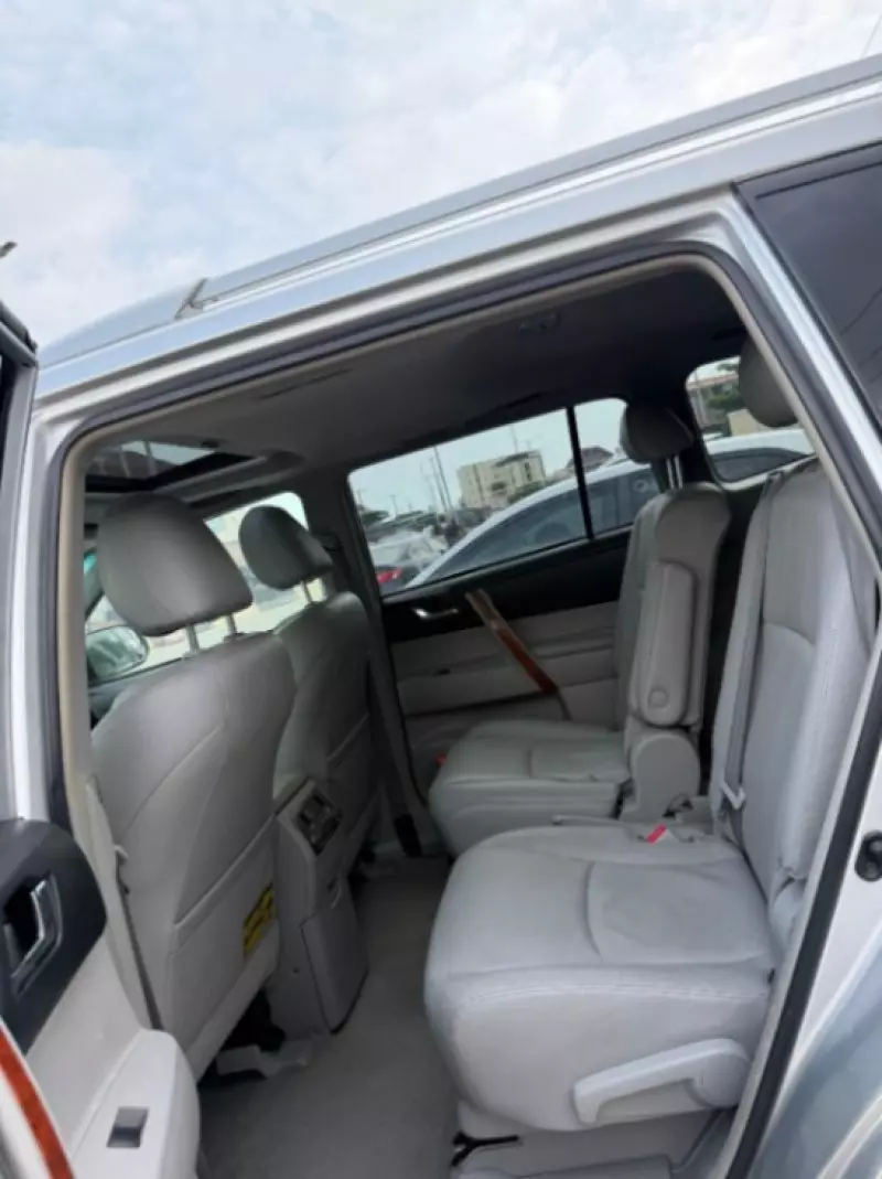 Toyota Highlander   - 2008