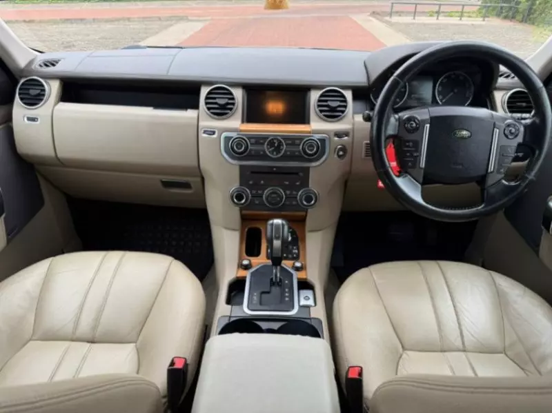 Land Rover Discovery   - 2010
