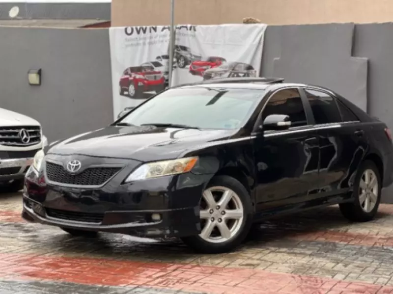 Toyota Camry   - 2007