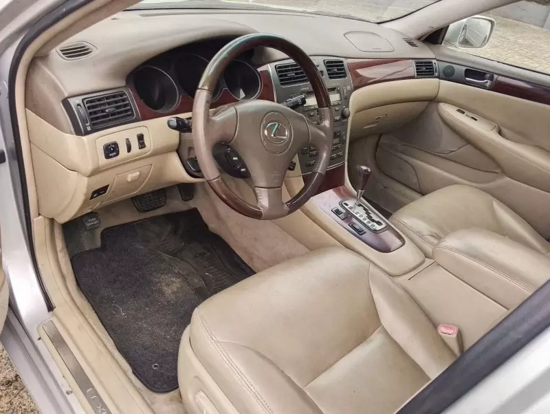 Lexus ES 330   - 2004