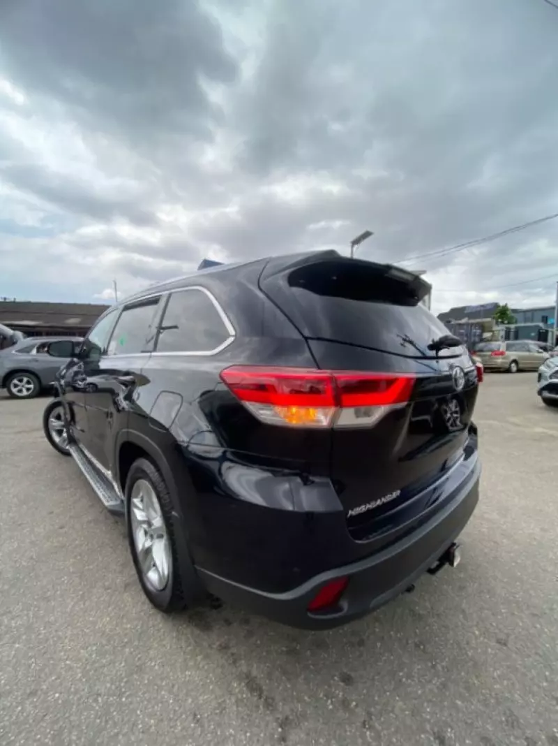 TOYOTA Highlander   - 2016