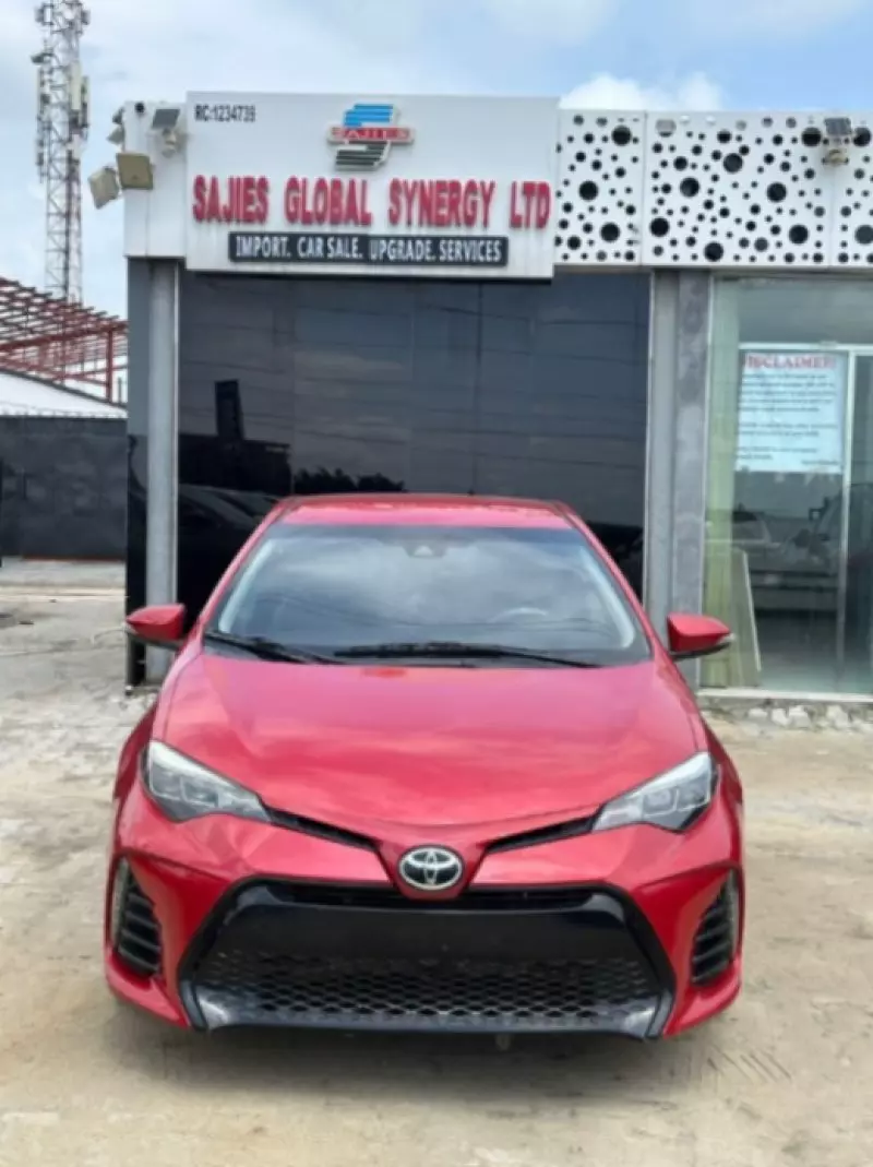 Toyota Corolla   - 2013